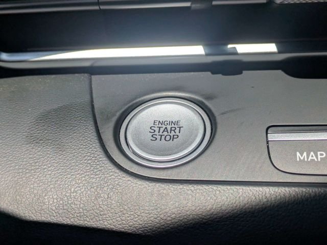 Used 2024 Gray Hyundai SEL image 31