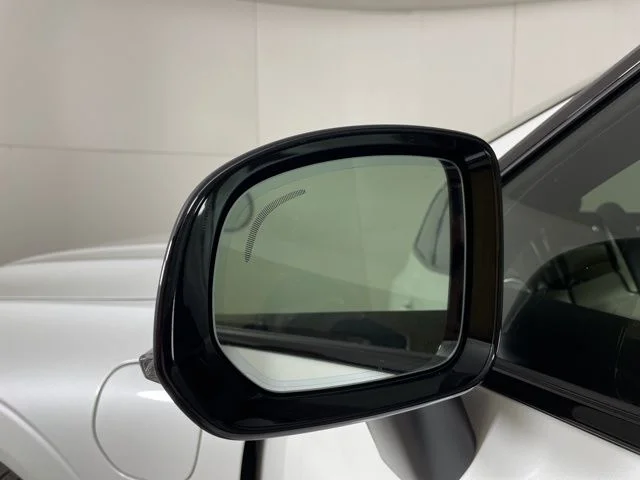 Certified Used 2025 Crystal White Volvo Core image 21