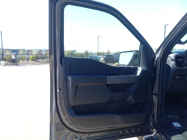 New 2026 Carbonized Gray Metallic Ford XLT image 10