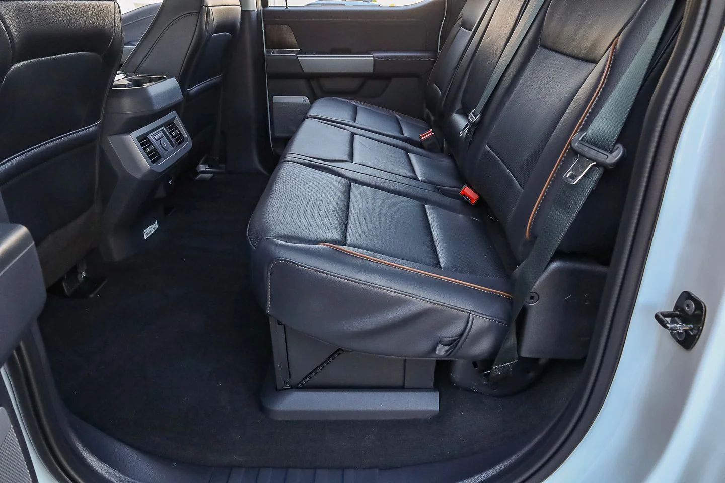 New 2026 Avalanche Ford F-350® Lariat® image 39