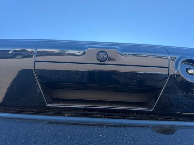 Used 2022 Black Metallic Ford Lariat image 13