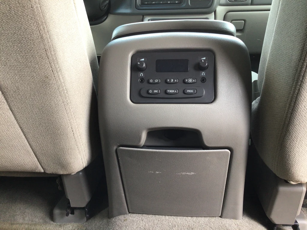 Used 2005 Silver Birch Metallic GMC SLE image 9