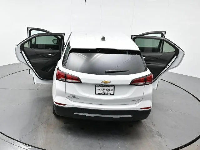 Used 2024 Summit White Chevrolet LT image 43