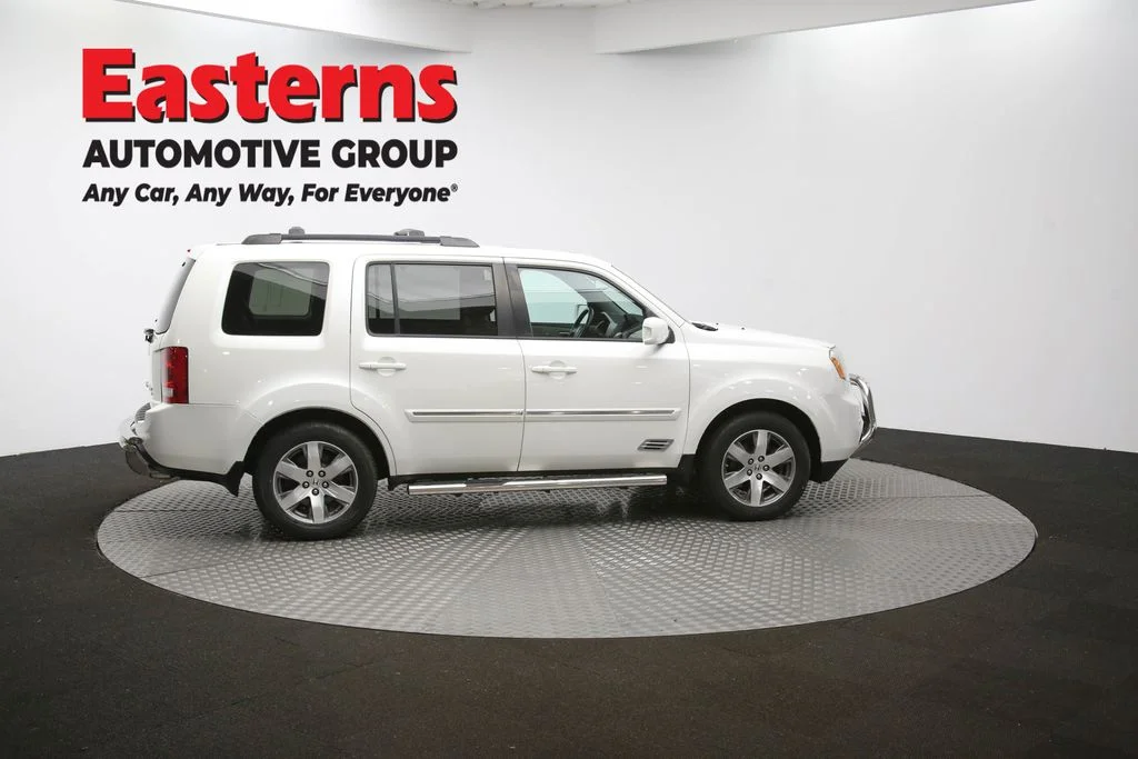 Used 2014 White Honda Touring image 42