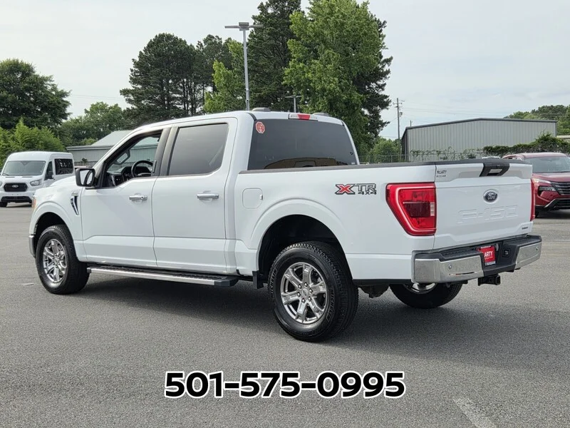 Used 2023 Oxford White FORD XLT 4WD SUPERCREW 5.5