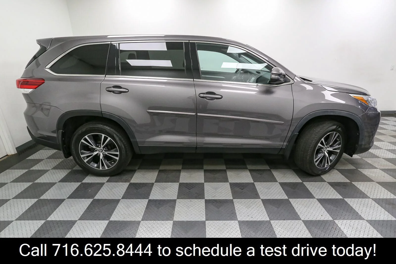 Used 2019 Predawn Gray Mica Toyota LE image 7