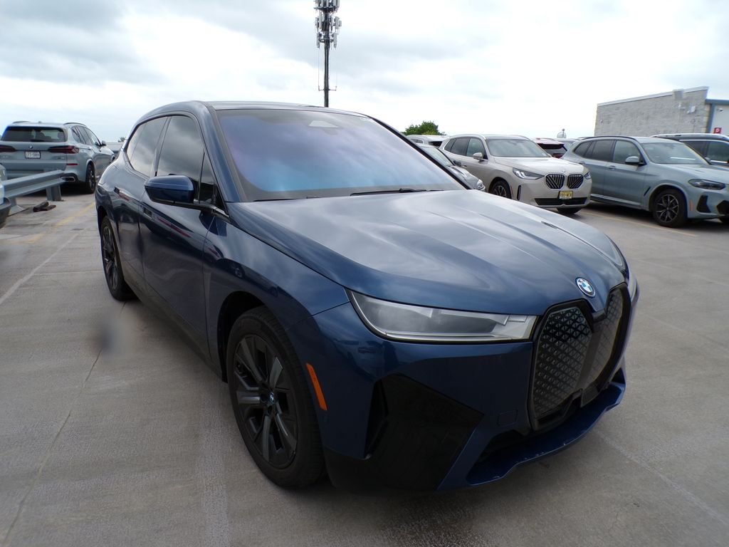 2024 BMW iX