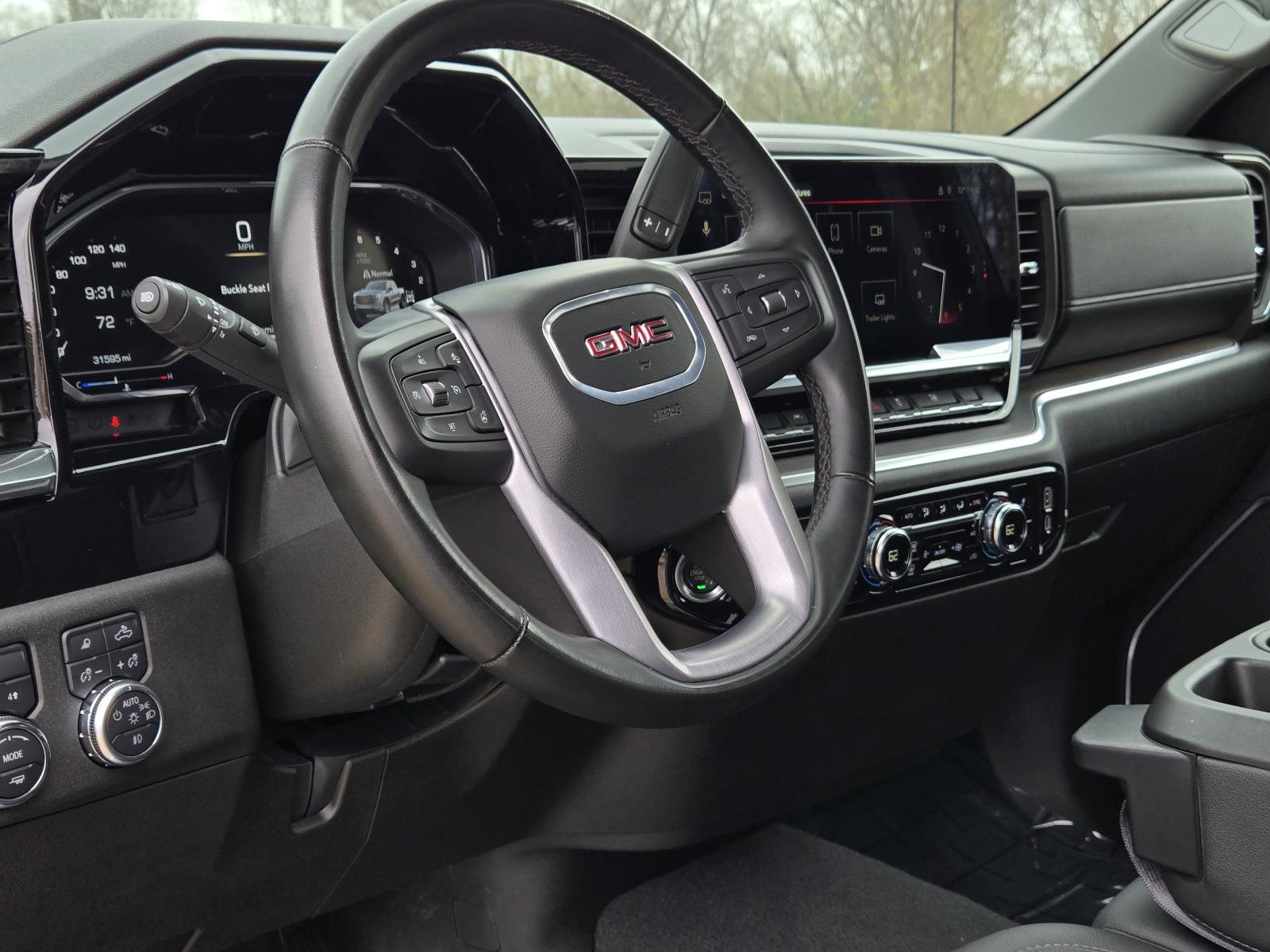 Used 2025 Summit White GMC SLT image 20