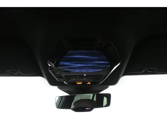 New 2027 Pine BMW 40 xDrive image 18