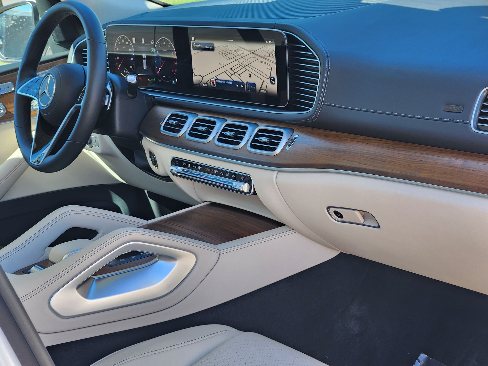 Certified Used 2026 Polar White Mercedes-Benz 450 4MATIC® image 19
