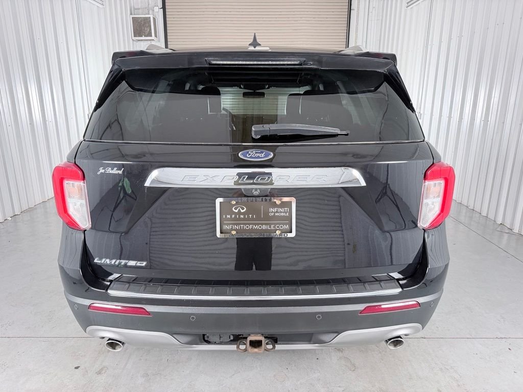 Used 2022 Black Ford Limited image 6
