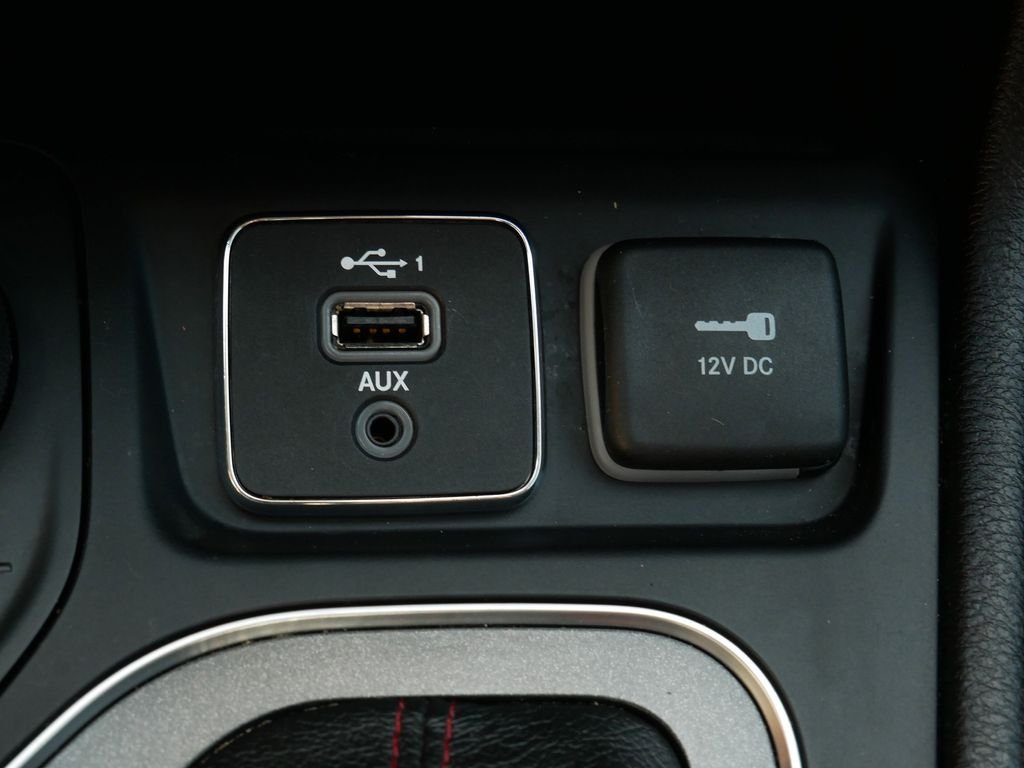 Certified Used 2020 White Jeep Trailhawk image 27