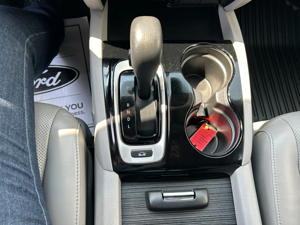 Used 2019 Modern Steel Metallic Honda RTL-E image 17