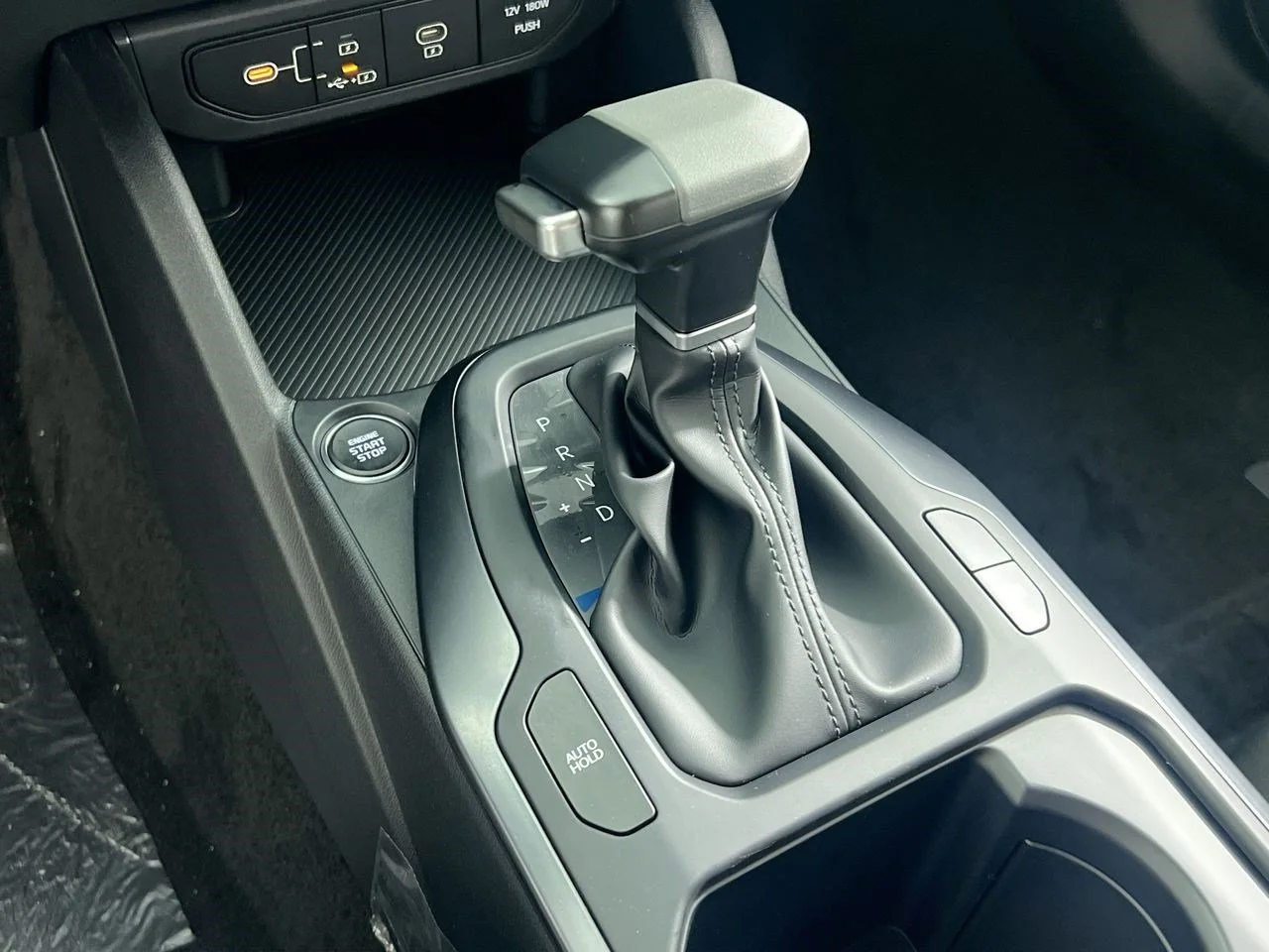 New 2026 Snow White Pearl Kia LXS image 21