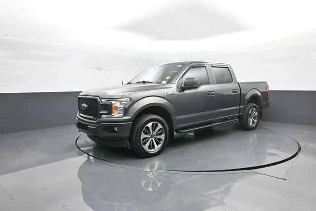 Certified Used 2019 Magnetic Ford XL image 4
