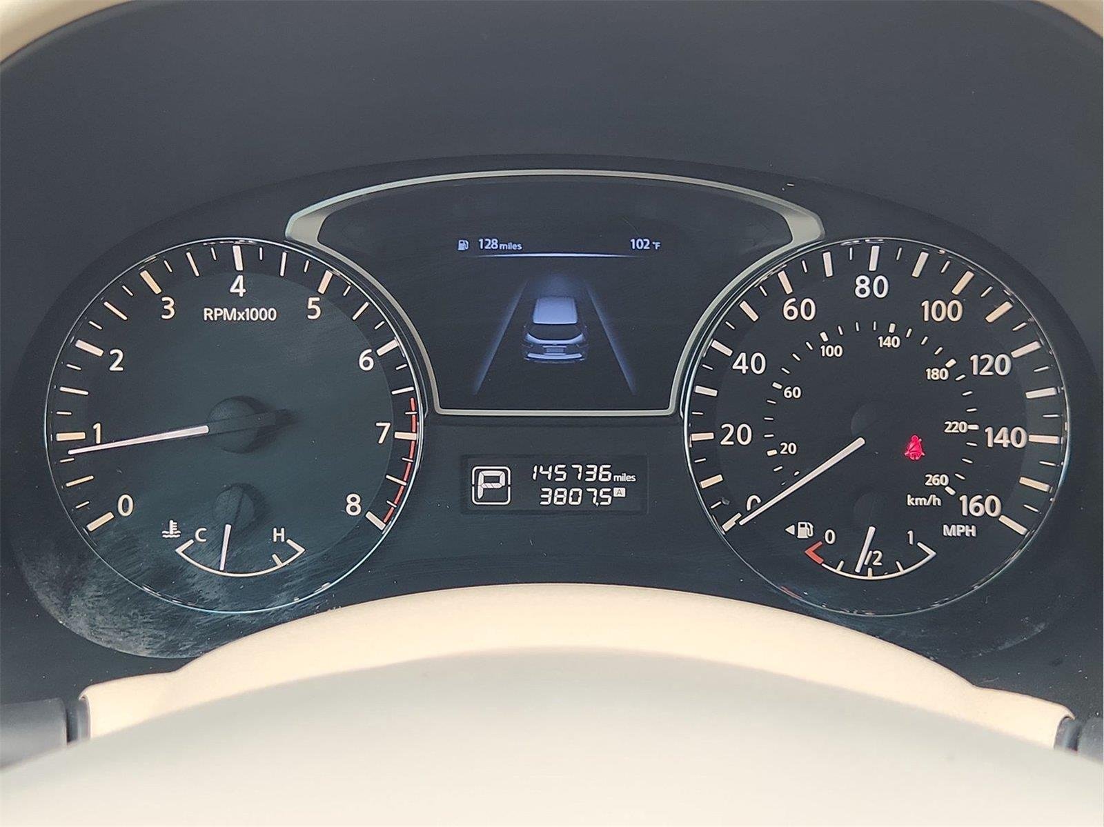 2014 Nissan Pathfinder SL - 11