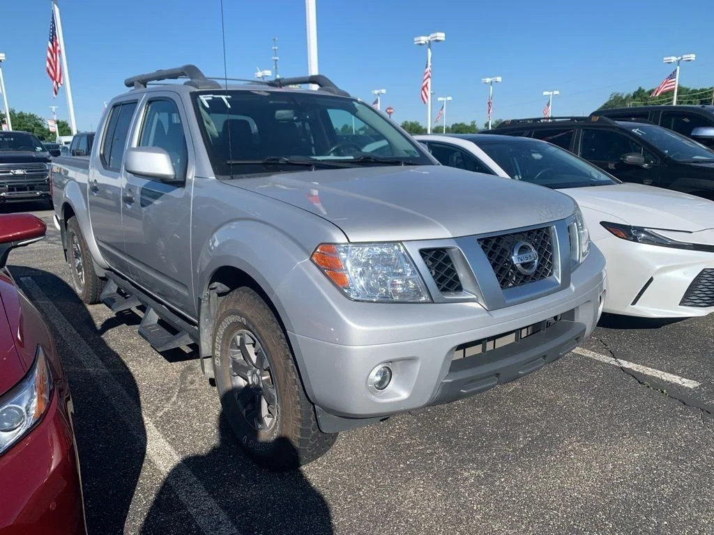 Used 2020 Silver Nissan PRO-4X image 2