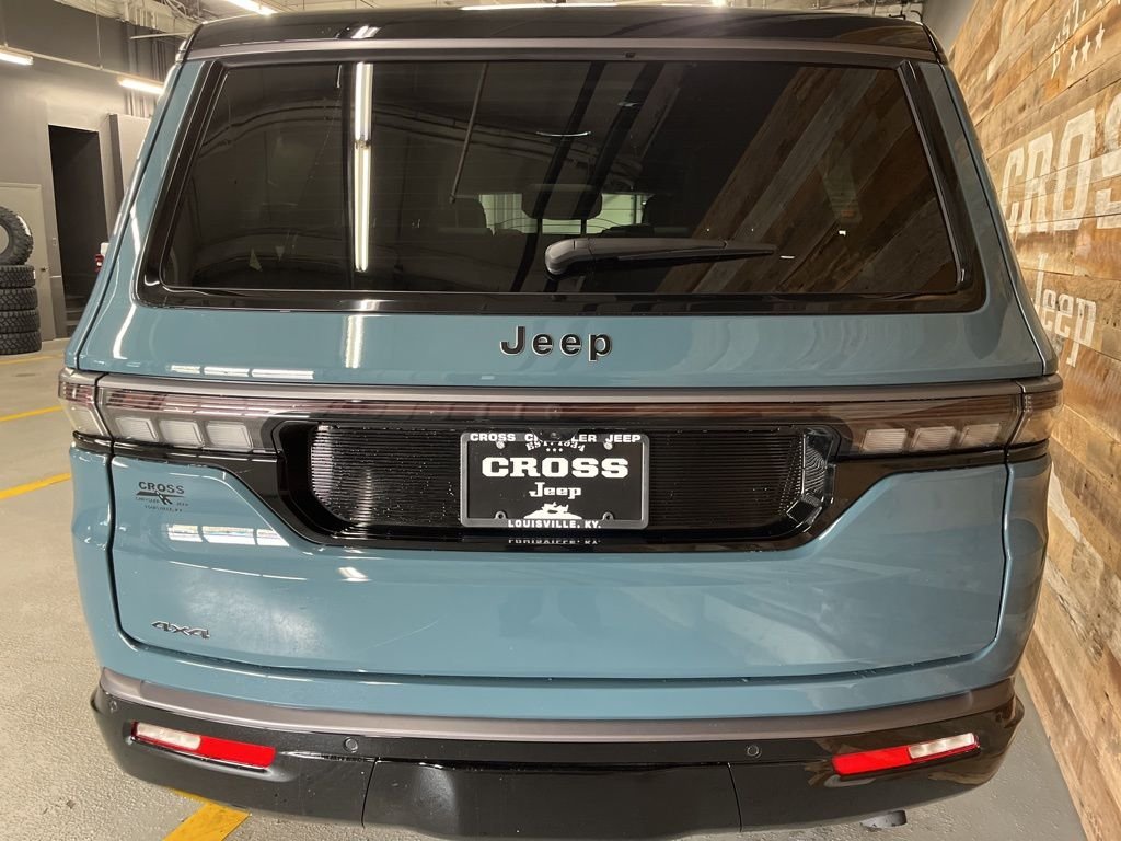 New 2026 Steel Blue Exterior Paint Jeep Summit Obsidian image 25