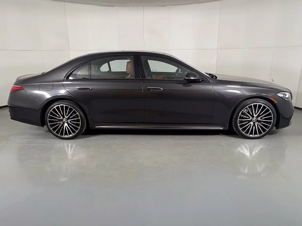 Used 2023 Gray Mercedes-Benz S 500 image 9