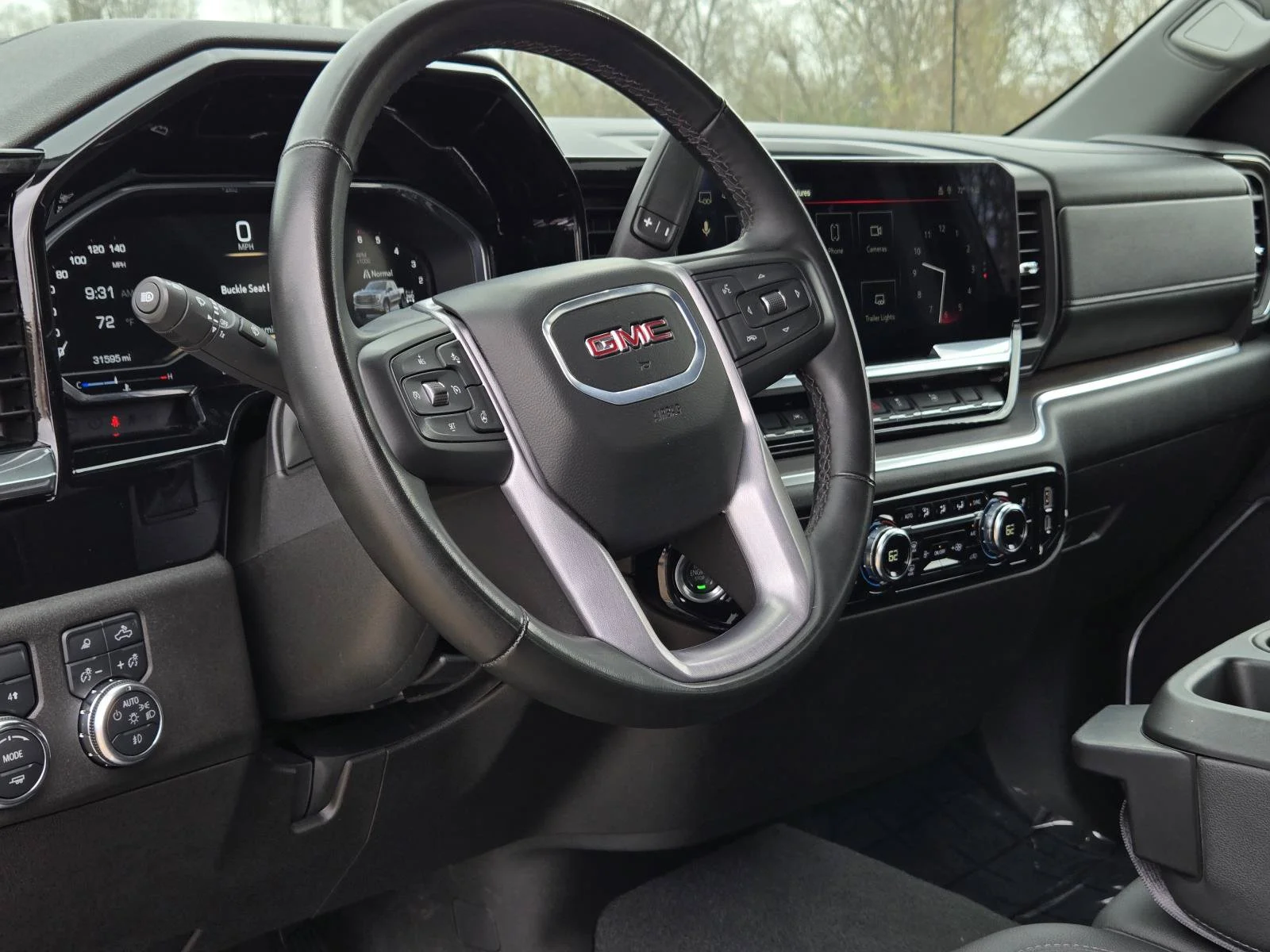 Used 2025 Summit White GMC SLT image 20