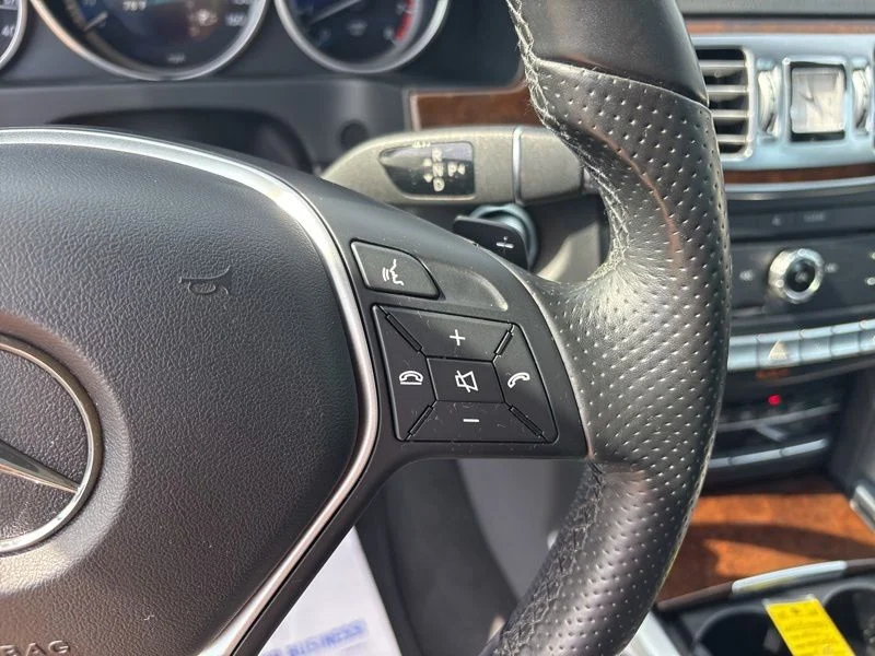 Used 2016  Mercedes-Benz E 350 image 28