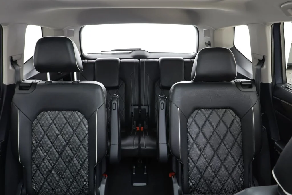 2024 Volkswagen Atlas SEL Premium R-Line - Photo 17