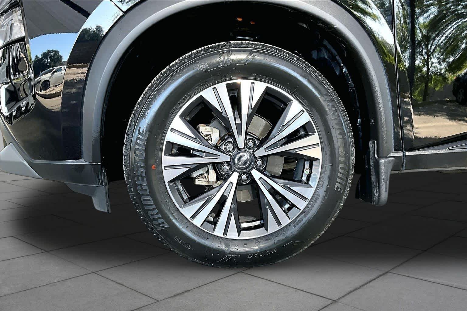Certified Used 2023 Super Black Nissan SV image 11