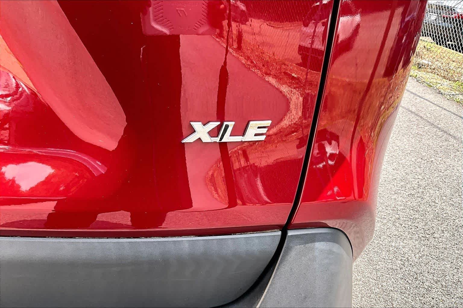 Certified Used 2023 Ruby Flare Pearl Toyota XLE image 10