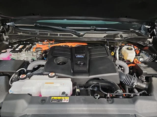 Certified Used 2026 MAGNETIC GRAY MET. Toyota  image 19
