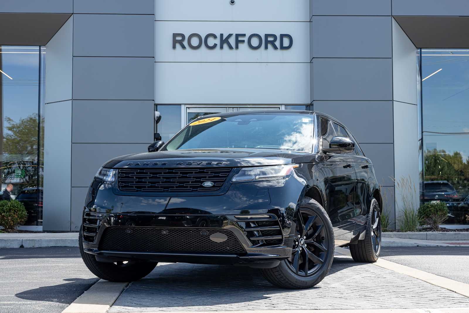 2024 Land Rover Range Rover Velar Dynamic SE