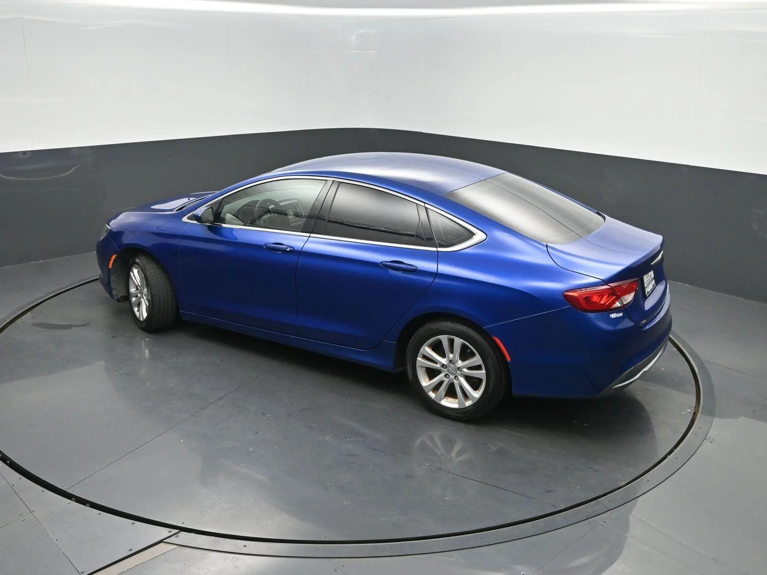 Used 2016 Vivid Blue Pearlcoat Chrysler Limited image 30