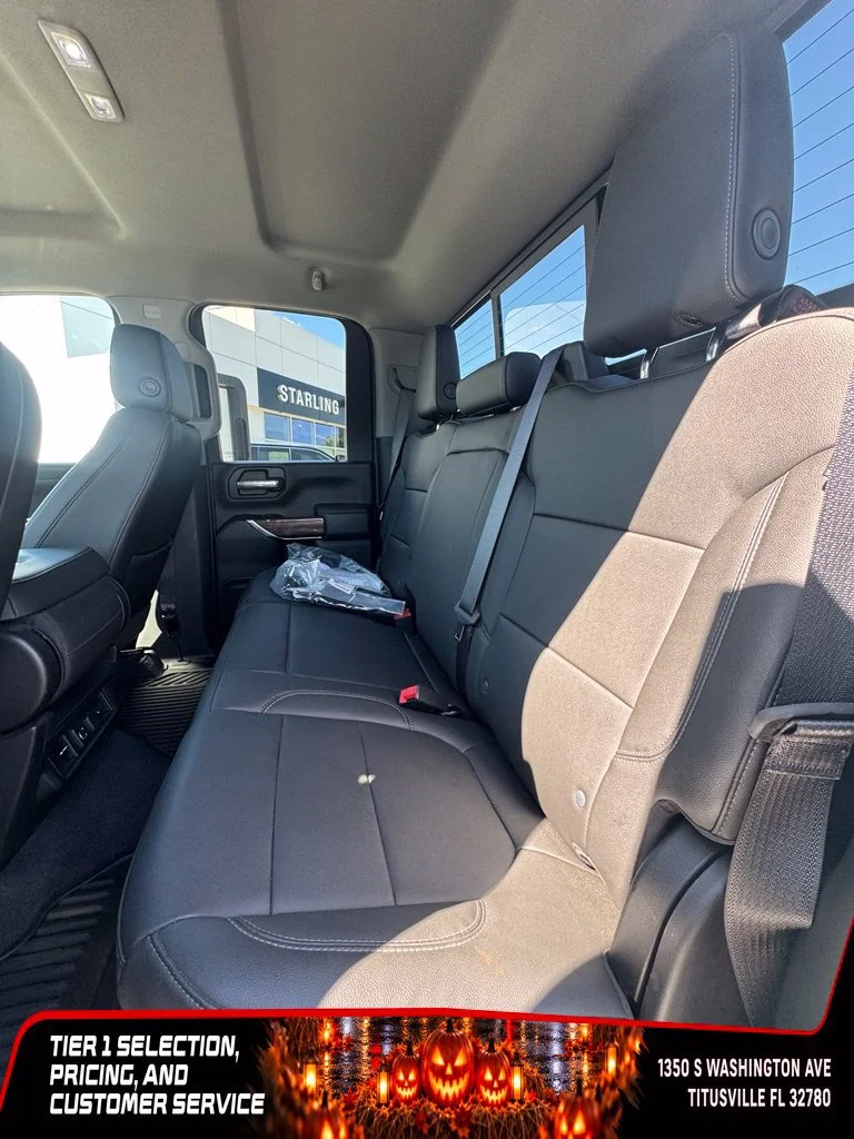 Used 2020 SUMMIT WHITE Chevrolet LT image 11