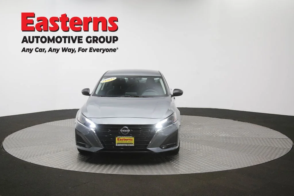 Used 2025 Gray Nissan 2.5 SV image 52