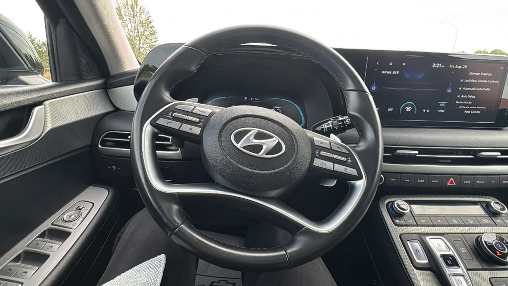Used 2024 Black Hyundai XRT image 31