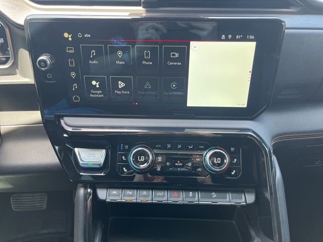 Used 2024 White GMC AT4 image 43