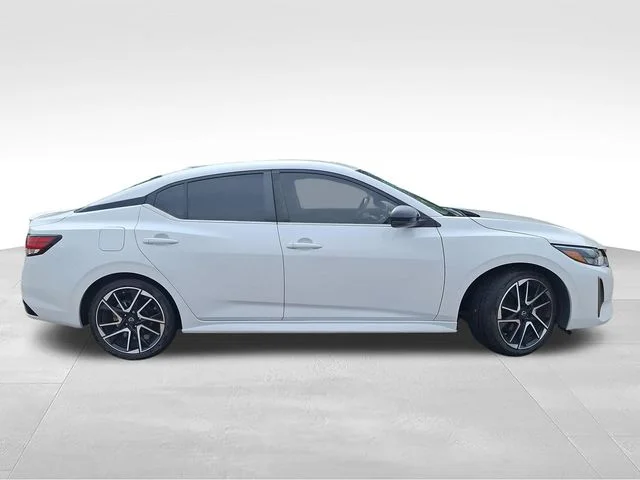 Used 2024 White Nissan SR image 9