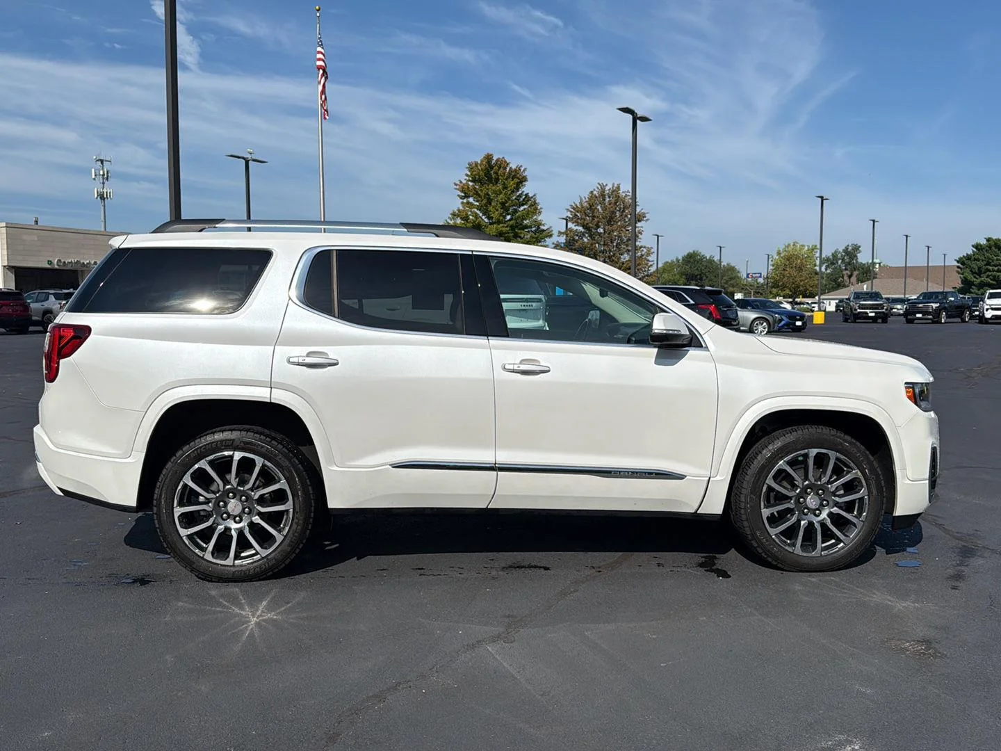 Used 2020 WHITE FROST TRICOAT GMC Denali image 6