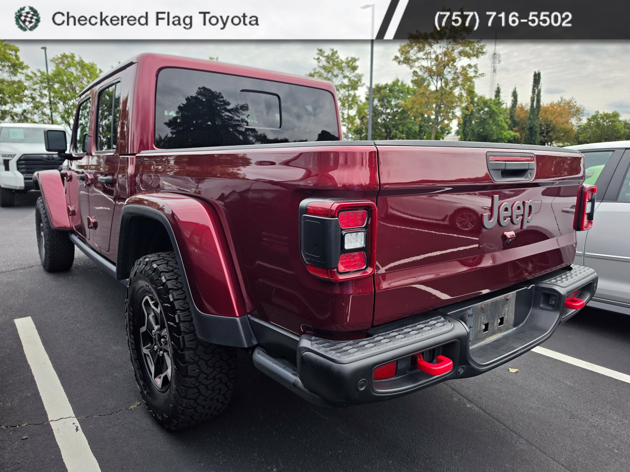 Used 2021 Snazzberry Pearlcoat Jeep Rubicon image 4