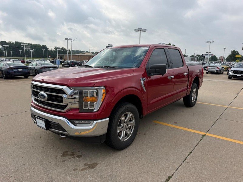 Used 2021 Rapid Red Metallic Tinted Clearcoat Ford XLT image 6