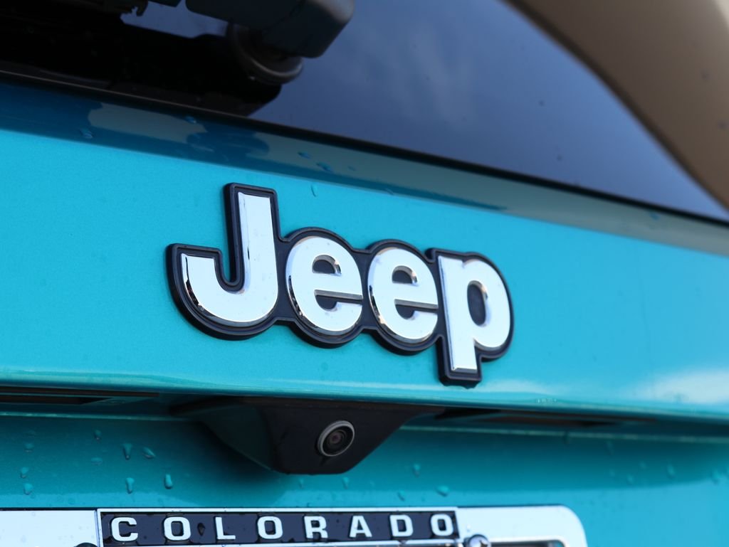 Used 2022 Teal Jeep Limited image 30