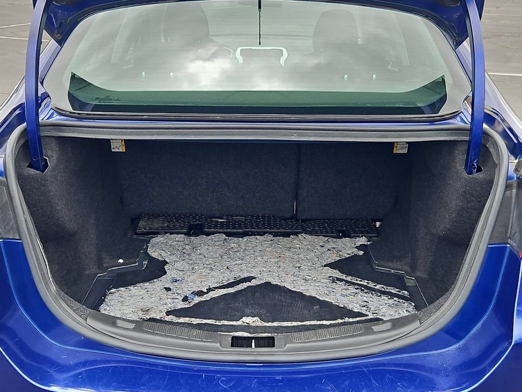 Used 2014 Blue Metallic Ford SE image 24