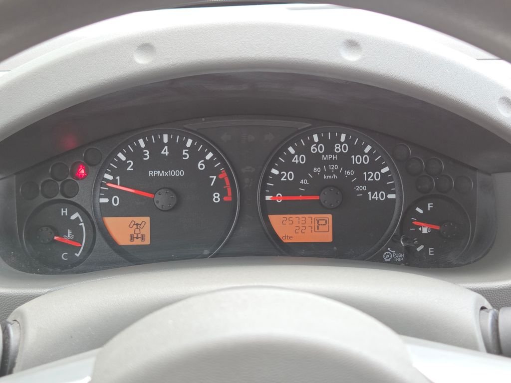 Used 2020 Gray Nissan SV image 24