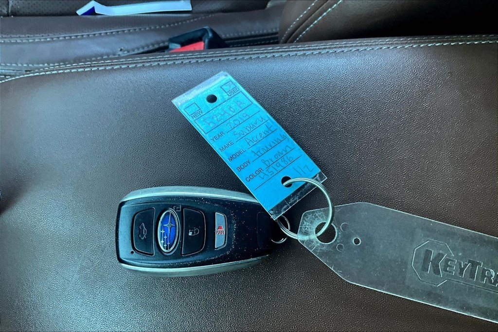 Used 2019 Brown Subaru Touring image 36