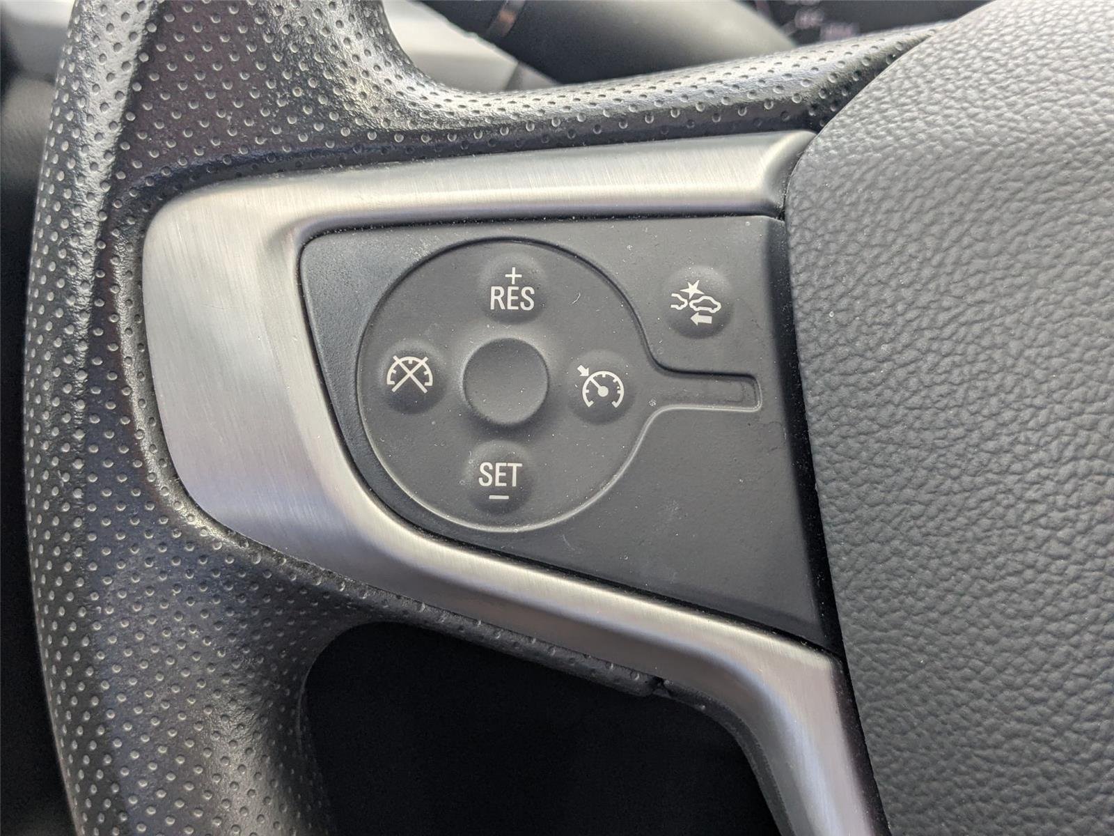 Used 2023 Summit White GMC SLE image 18
