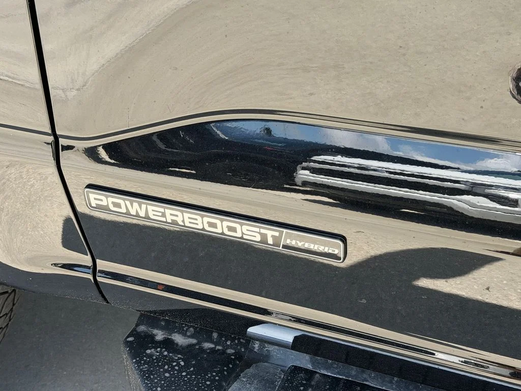 New 2026 Agate Black Metallic Ford XLT image 7