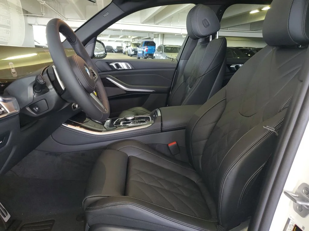Used 2026 White BMW sDrive40i image 16