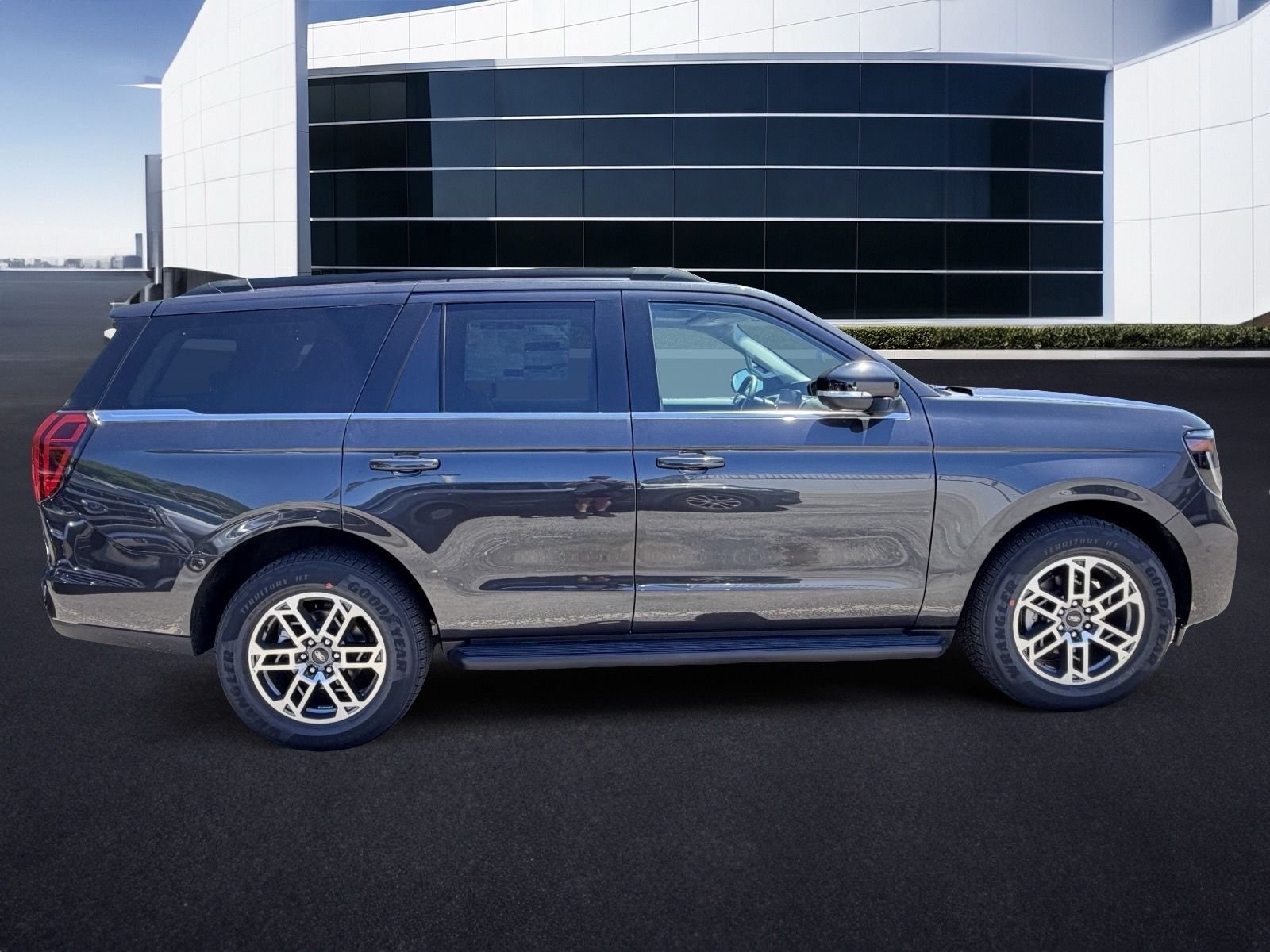 New 2026 Dark Matter Gray Metallic Ford Active image 2