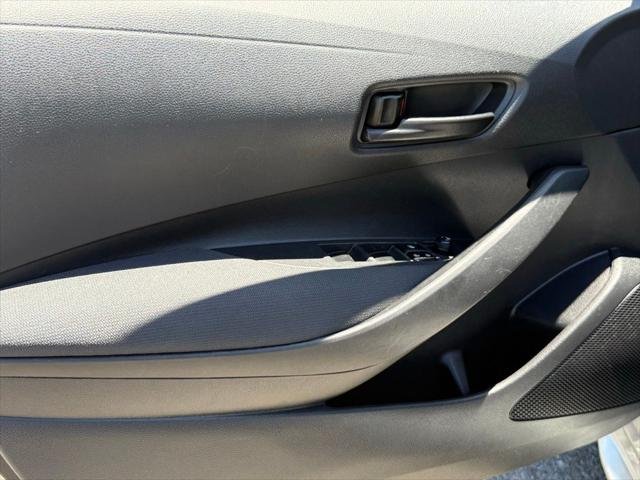 Certified Used 2023 CLASSIC SILVER METALLIC Toyota  image 15