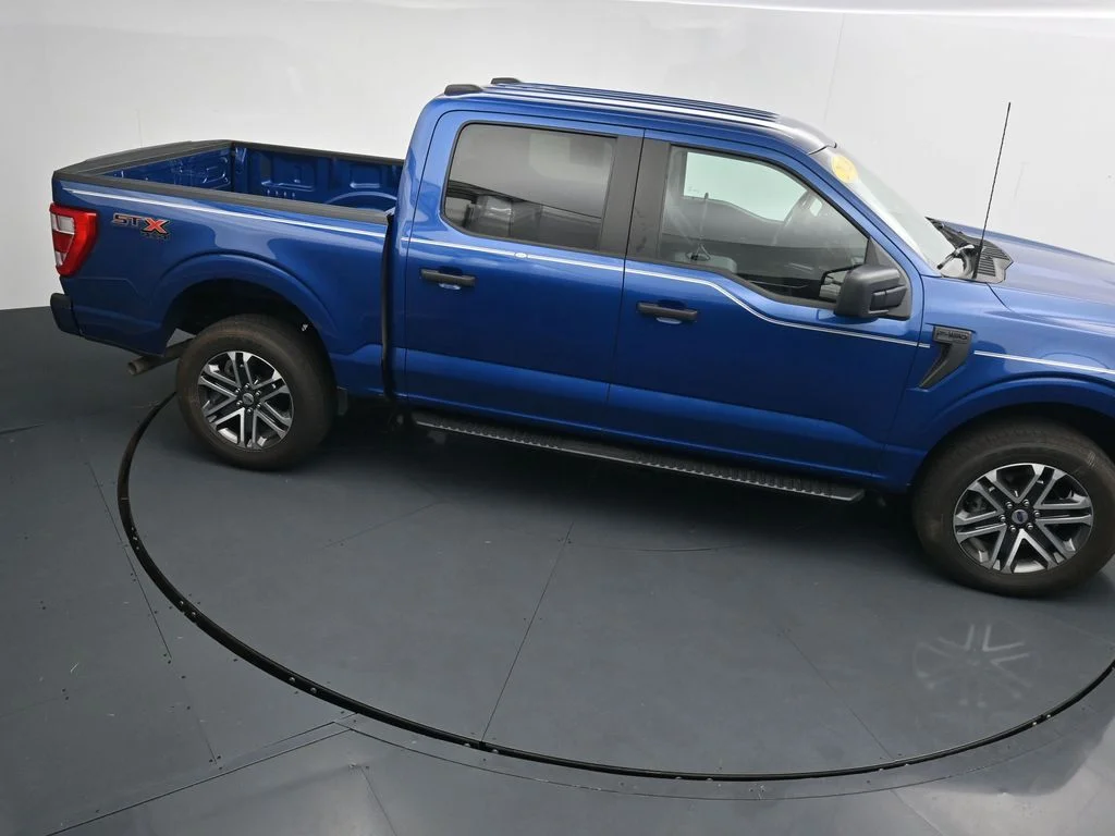 Used 2023 Blue Ford XL image 25