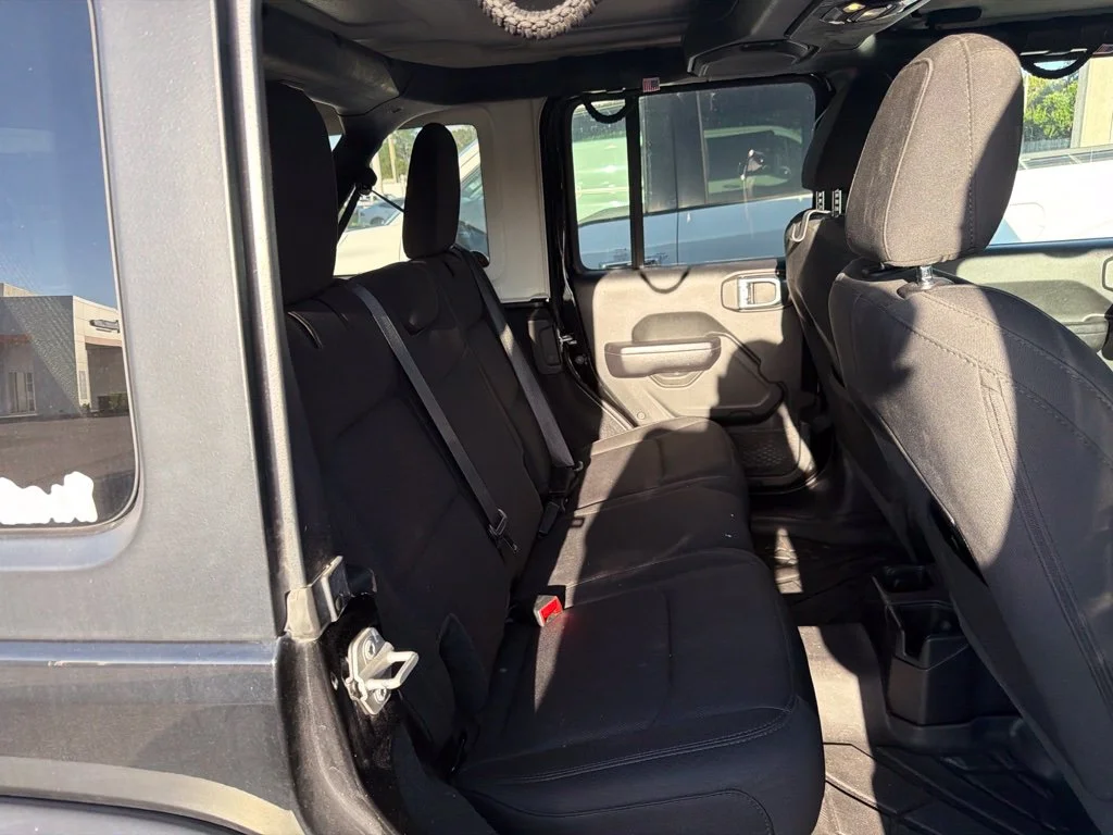 Used 2020 Black Jeep Unlimited Sport S image 18